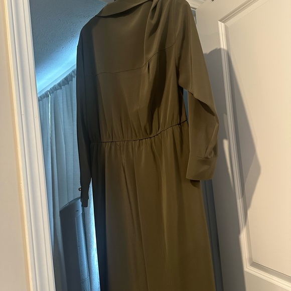 Women's Natural Long Sleeve Shaped Collar Tie-front Dress - Picture 2 of 3